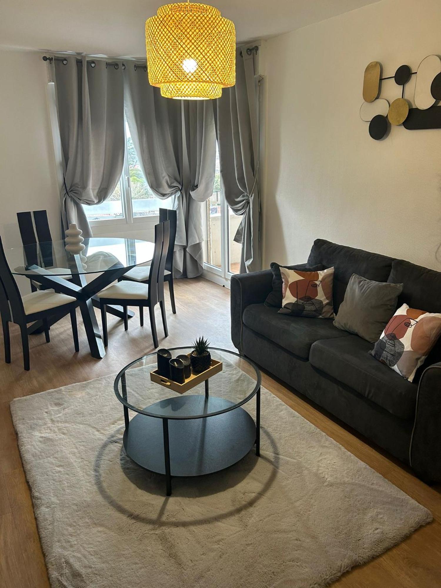 Apartment Asmar *