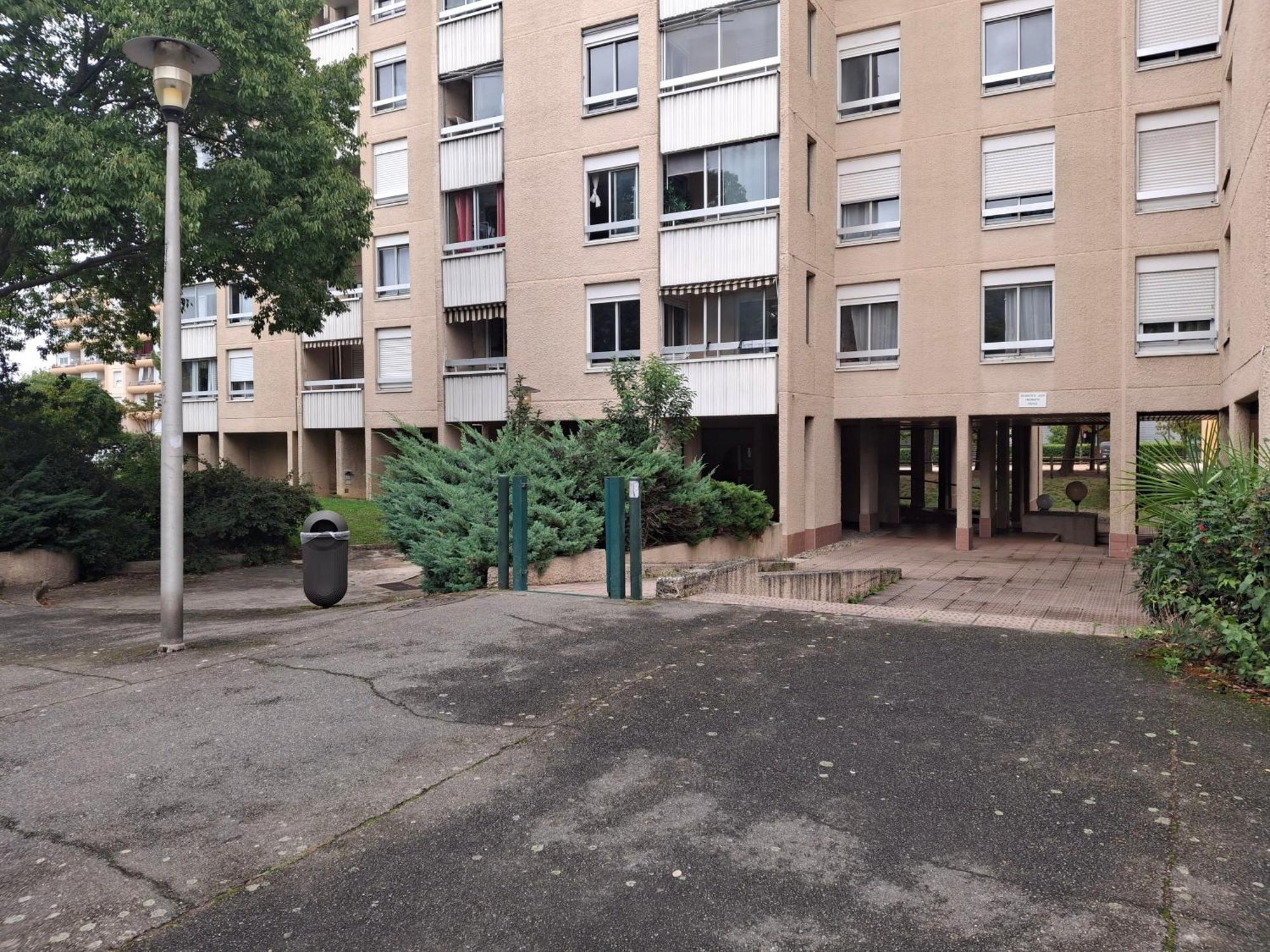 Apartment Asmar *